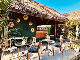 Nautilus Hostel & Hammocks