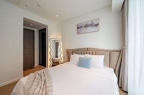 Metropole - Christine Hospitality