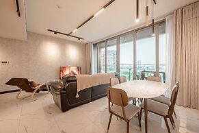 Metropole - Christine Hospitality