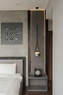 Metropole - Christine Hospitality