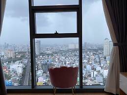 Metropole - Christine Hospitality