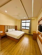 HOTEL BREEZE BAY