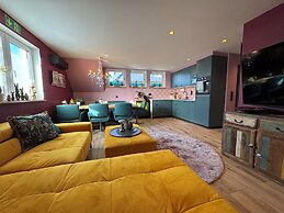 Boutique Apartments by Roy GmbH