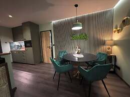 Boutique Apartments by Roy GmbH