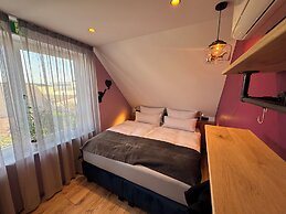 Boutique Apartments by Roy GmbH