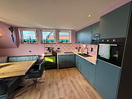 Boutique Apartments by Roy GmbH