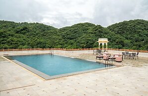 Traavista Surya Mahal Resort & Spa