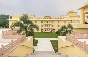 Traavista Surya Mahal Resort & Spa