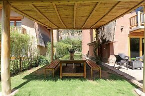 w Prestigious 3BR House in Villa Sagrado