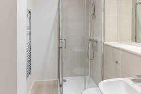 Host Stay The Landmark Apartment