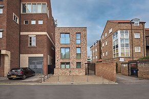 Host Stay The Hideaway