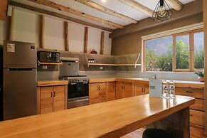 w Majestic 3BR House in Villa Sagrado