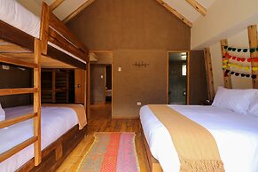 w Majestic 3BR House in Villa Sagrado