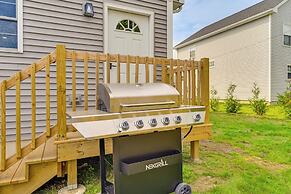 Duplex w/ Fire Pit ~ 1 Mi to MGM Springfield!