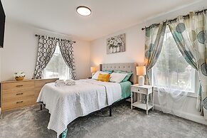 Duplex w/ Fire Pit ~ 1 Mi to MGM Springfield!