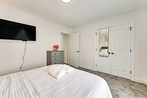 Duplex w/ Fire Pit ~ 1 Mi to MGM Springfield!