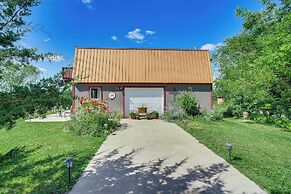 Cabin Near Cokato Lake w/ Outdoor Oasis & Views!