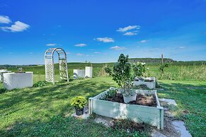 Cabin Near Cokato Lake w/ Outdoor Oasis & Views!