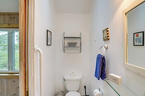 4 Mi to Skiing: Cottage w/ Fire Pit in Richmond!