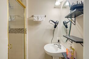 Day Trip to DC - Sterling Studio w/ Pool Access