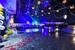 Orsom Stays Sassy Sector 53