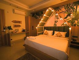 Orsom Stays Sassy Sector 53