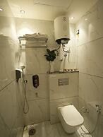 Orsom Stays Sassy Sector 53