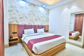 Orsom Stays Sassy Sector 53