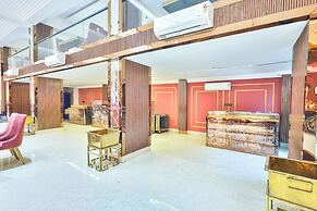 Orsom Stays Sassy Sector 53