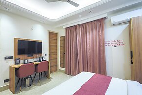 Orsom Stays Sassy Sector 53