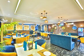 Orsom Stays Sassy Sector 53