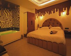 Orsom Stays Sassy Sector 53