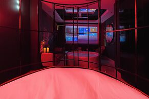 Orsom Stays Sassy Sector 53