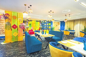 Orsom Stays Sassy Sector 53