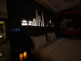 Orsom Stays Sassy Sector 53