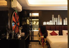 Orsom Stays Sassy Sector 53