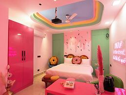 Orsom Stays Sassy Sector 53