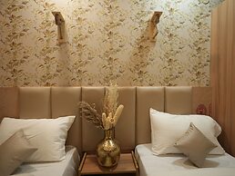 Orsom Stays Sassy Sector 53