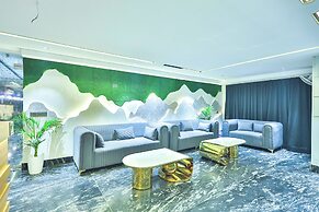 Orsom Stays Sassy Sector 53