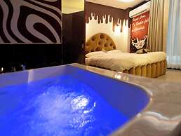 Orsom Stays Sassy Sector 53