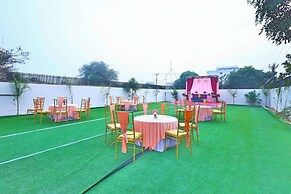 Orsom Stays Sassy Sector 53