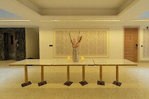 Orsom Stays Sassy Sector 53