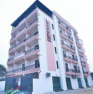 Orsom Stays Sassy Sector 53