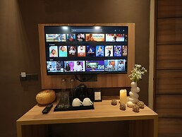 Orsom Stays Sassy Sector 53