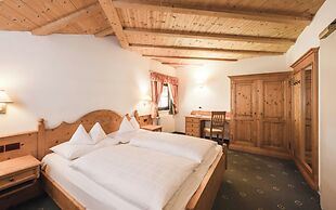 Hotel Ansitz Jakoberhof - Alpine Relax