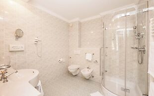 Hotel Ansitz Jakoberhof - Alpine Relax
