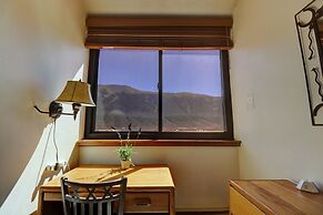 Vs741 Village Sqaure 3 Bedroom Condo by RedAwning