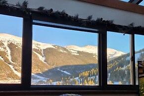 Vs741 Village Sqaure 3 Bedroom Condo by RedAwning