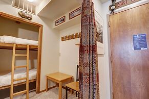 Vs741 Village Sqaure 3 Bedroom Condo by RedAwning