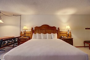 Vs741 Village Sqaure 3 Bedroom Condo by RedAwning